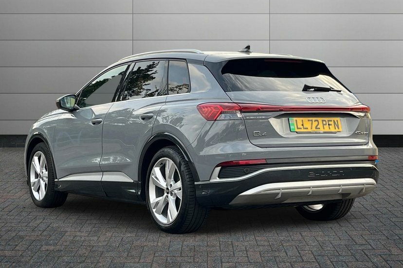 Audi Q4 E Tron 40 S Line Suv 82Kwh 204 Ps Grey #3
