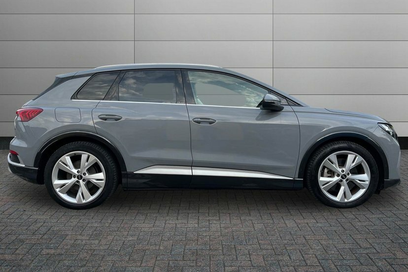 Audi Q4 E Tron 40 S Line Suv 82Kwh 204 Ps Grey #4
