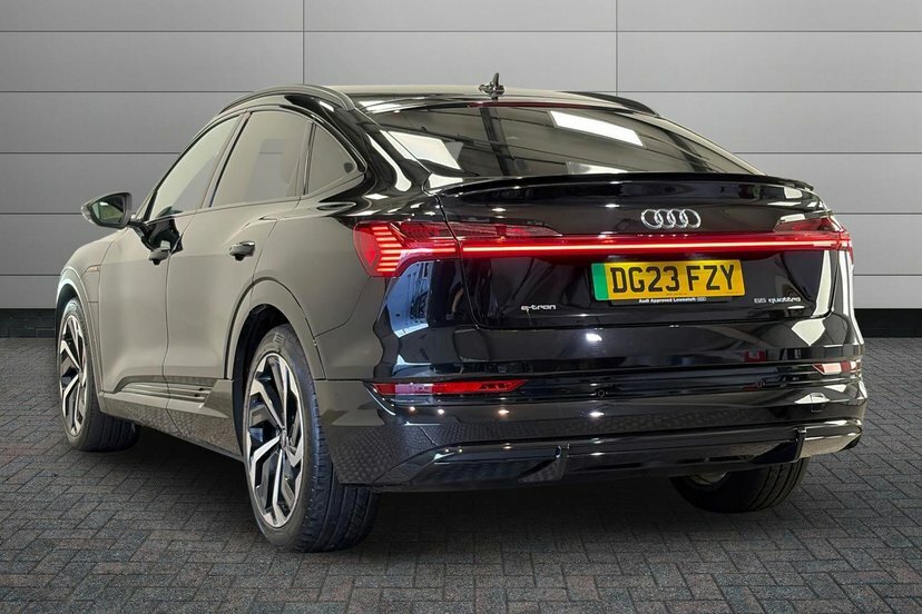 Audi E-tron 55 Black Edition Sportback Quatt Black #3