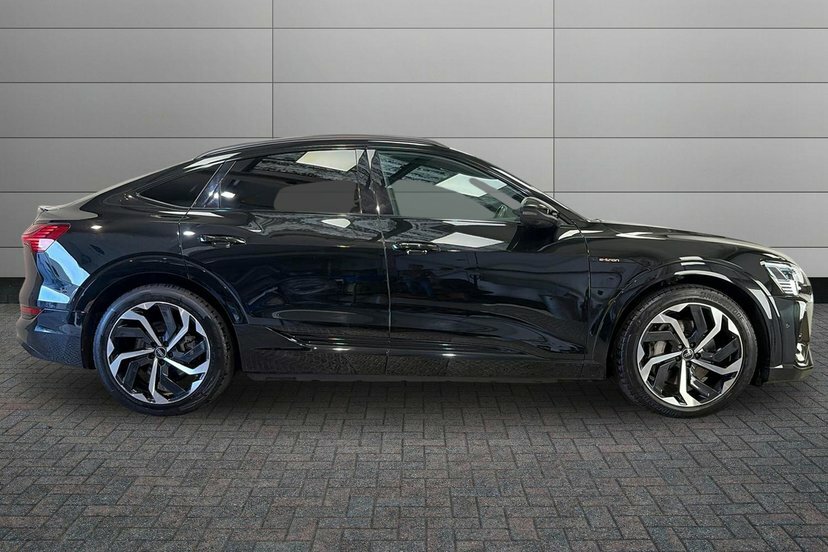 Audi E-tron 55 Black Edition Sportback Quatt Black #4