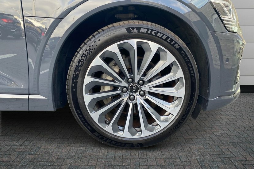 Audi Q8 e tron 55 S Line Sportback Quattro 114K Grey #5