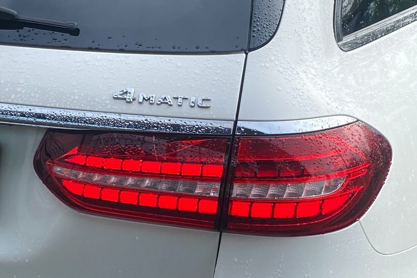 Mercedes-Benz E Class E220d 200 Amg Line Night Ed Prem 9G-tronic 20 Black #26