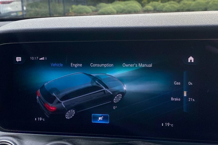 Mercedes-Benz E Class E220d 200 Amg Line Night Ed Prem 9G-tronic 20 Black #38