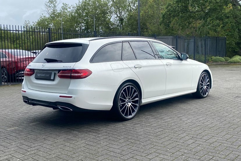 Mercedes-Benz E Class E220d 200 Amg Line Night Ed Prem 9G-tronic 20 Black #25