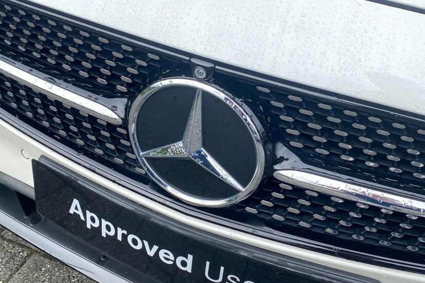 Mercedes-Benz E Class E220d 200 Amg Line Night Ed Prem 9G-tronic 20 Black #14