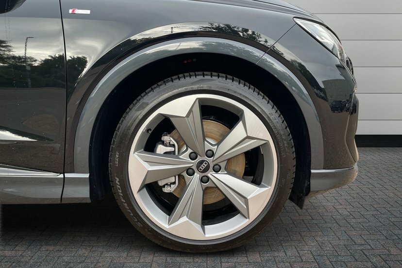 Audi Q4 E Tron 45 Black Edition Suv Quattro 82K Black #5
