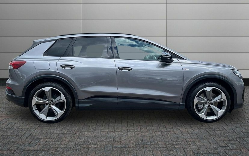 Audi Q4 E Tron 45 Black Edition 82Kwh Grey #4