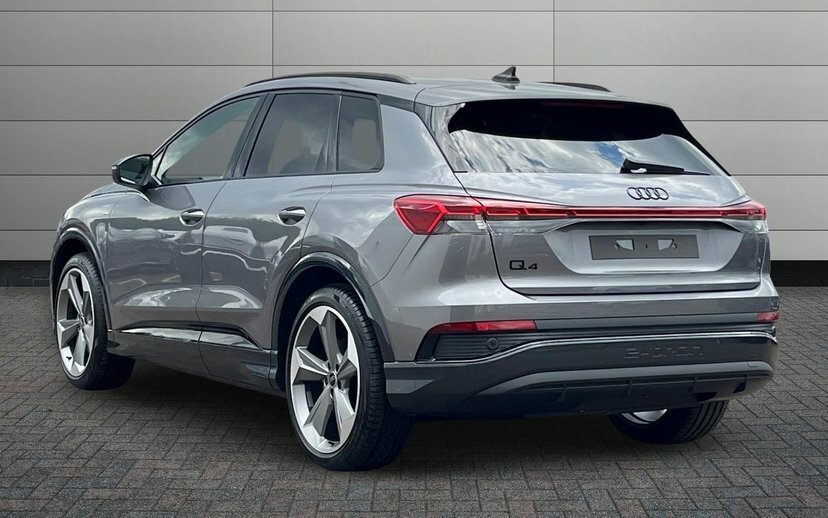 Audi Q4 E Tron 45 Black Edition 82Kwh Grey #3