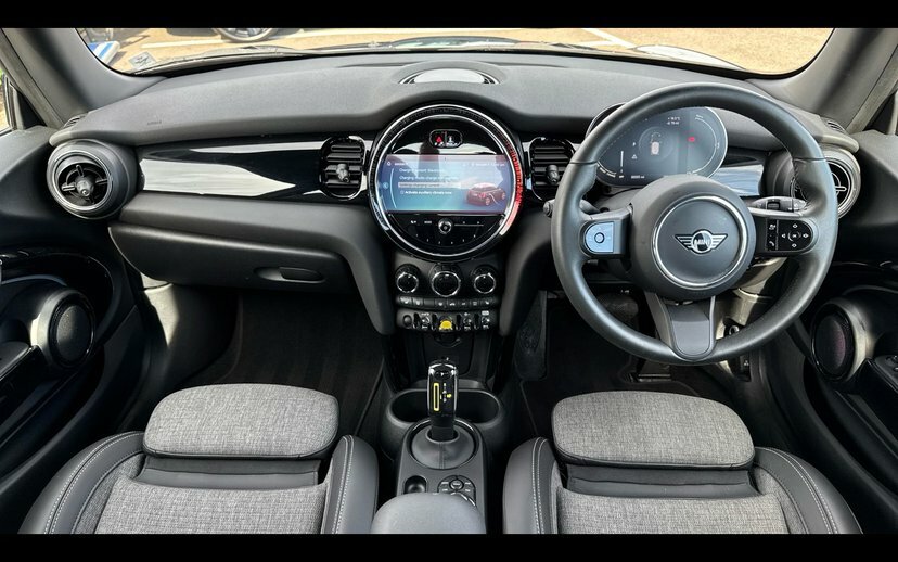 Mini Hatch Level 2 Black #4