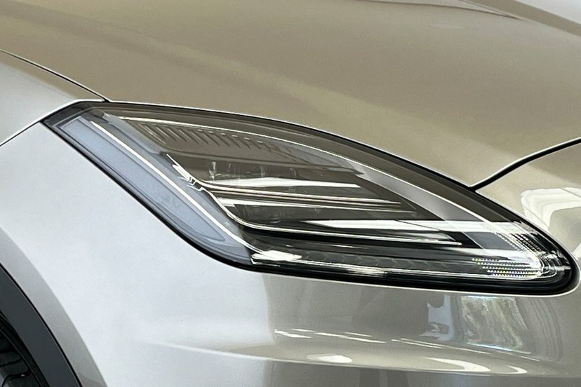 Jaguar E-Pace R-dynamic Grey #17