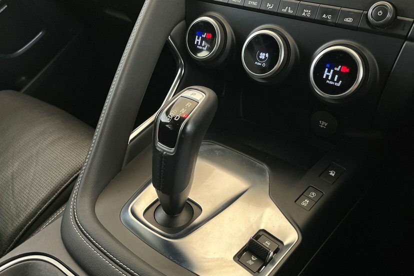 Jaguar E-Pace R-dynamic Grey #13