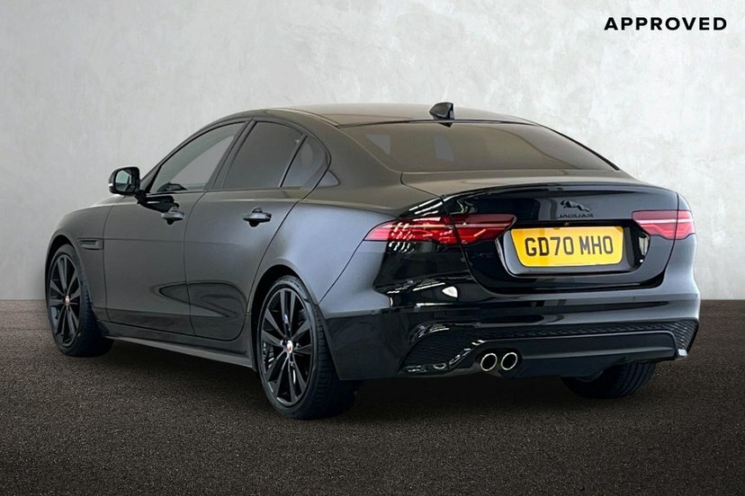 Jaguar XE 2.0 D200 Mhev R-dynamic Black Saloon Au Black #2