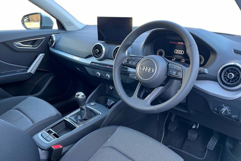Audi Q2 1.5 Tfsi Cod 35 Sport Suv 150 P Silver #6