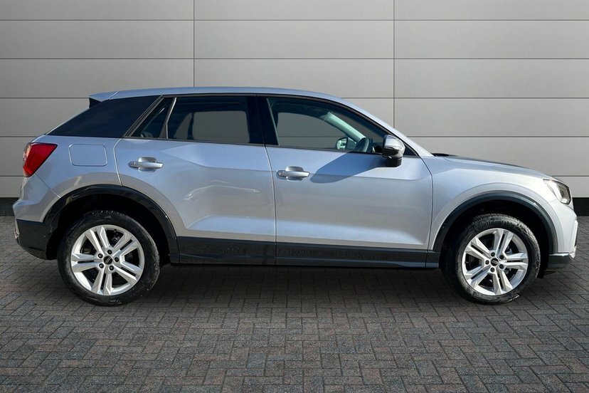 Audi Q2 1.5 Tfsi Cod 35 Sport Suv 150 P Silver #4