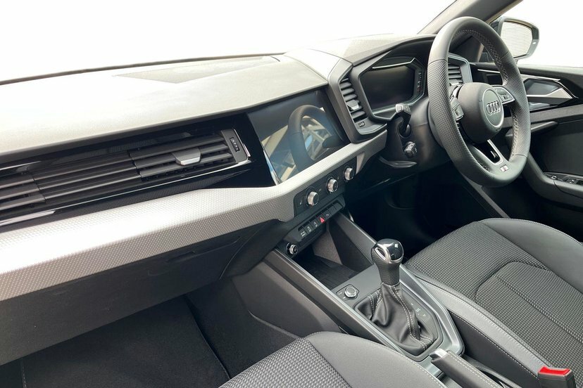 Audi A1 1.0 Tfsi 30 S Line Sportback S Tronic Black #2