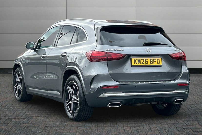Mercedes-Benz GLA Class 2.0 Gla220d Amg Line Executive Suv 8G Grey #2