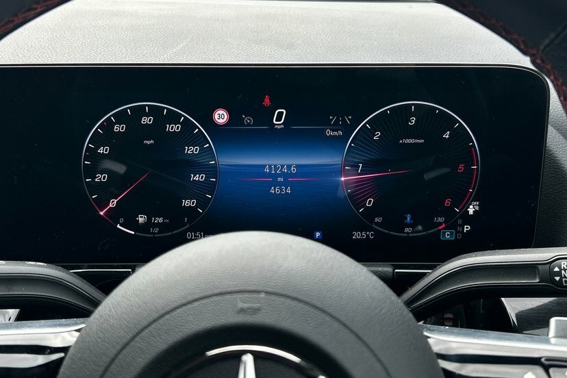Mercedes-Benz GLA Class 2.0 Gla220d Amg Line Executive Suv 8G Grey #6