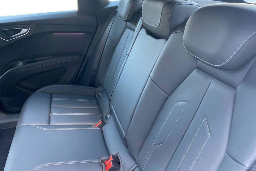 Audi Q4 E Tron 40 Sport Suv 82Kwh 204 Ps Grey #8