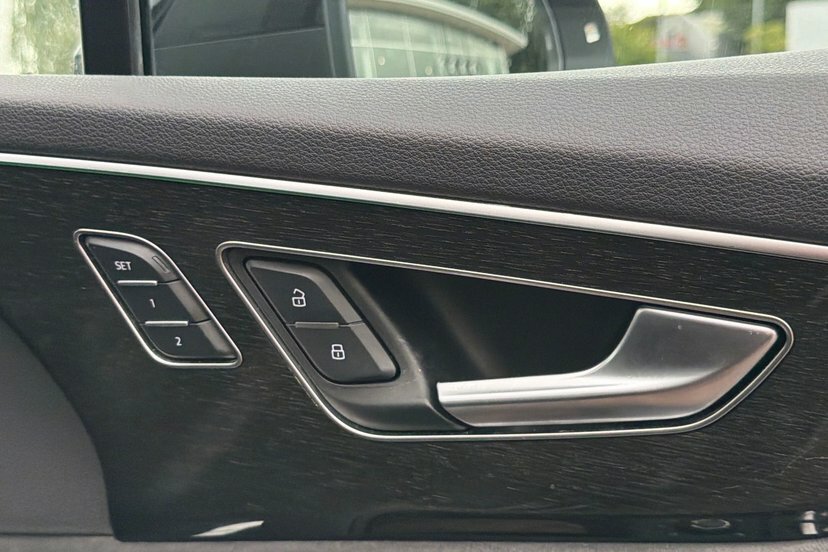 Audi Q7 55 Tfsi Quattro Black Edition Tiptronic Cs Black #43