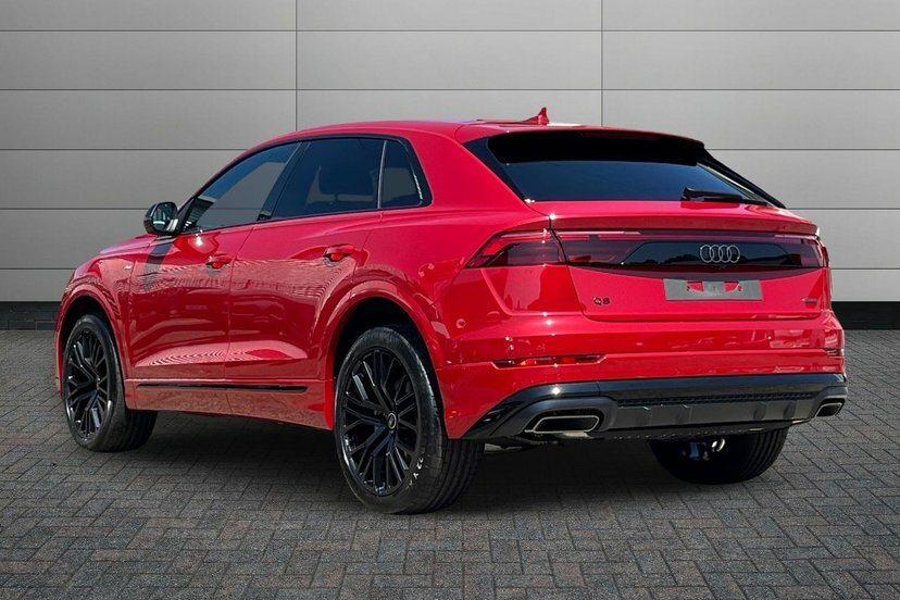 Audi Q8 3.0 Tdi V6 Black Edition Tiptronic Quattro Red #3
