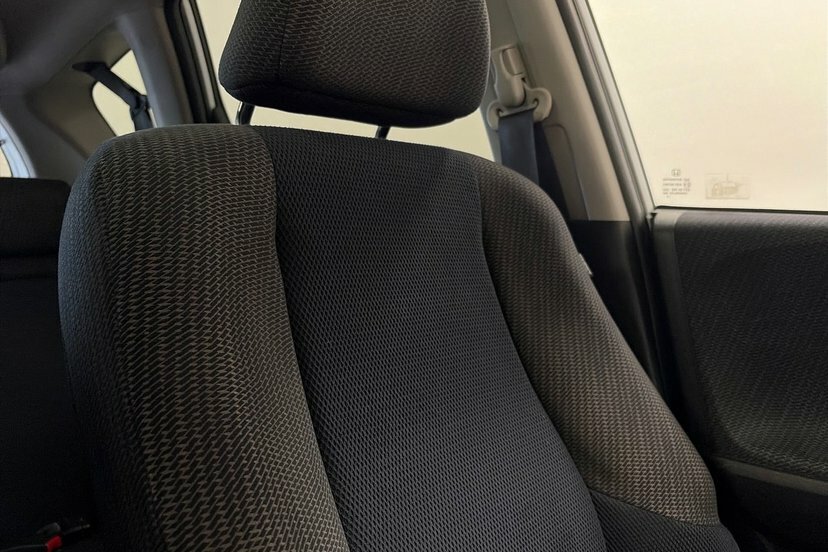 Honda Jazz 1.3L I-vtec Es 98 Bhp Silver #15