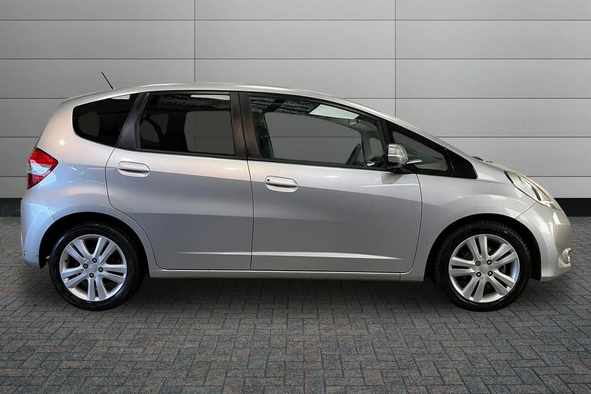 Honda Jazz 1.3L I-vtec Es 98 Bhp Silver #4