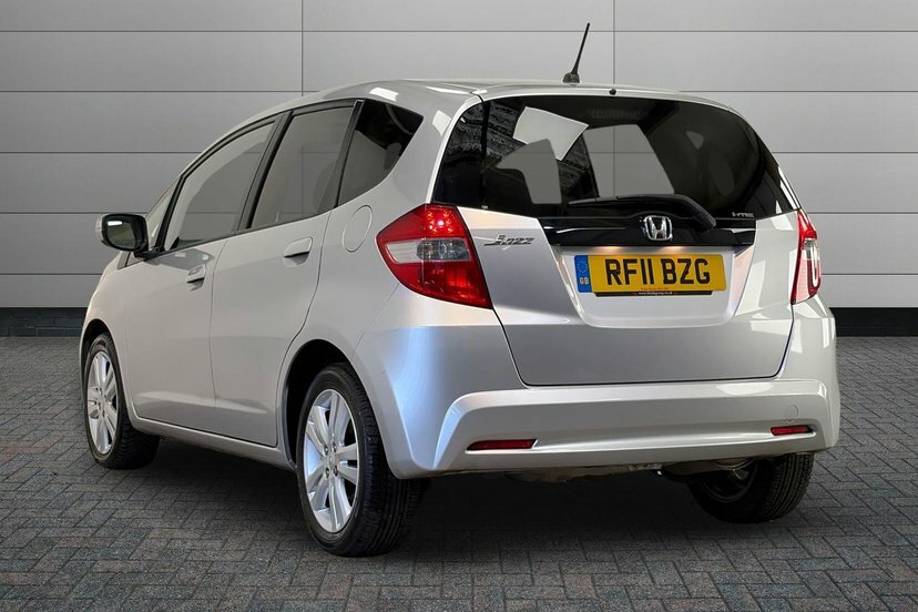 Honda Jazz 1.3L I-vtec Es 98 Bhp Silver #3