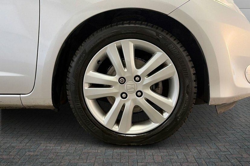 Honda Jazz 1.3L I-vtec Es 98 Bhp Silver #5