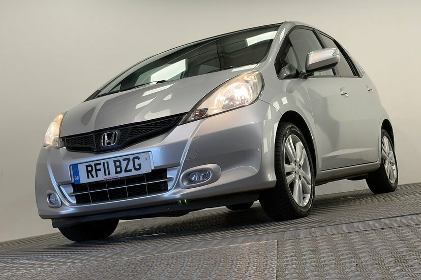 Honda Jazz 1.3L I-vtec Es 98 Bhp Silver #24