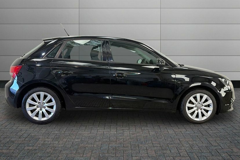 Audi A1 1.4 Tfsi Sport Sportback Euro 5 Black #4