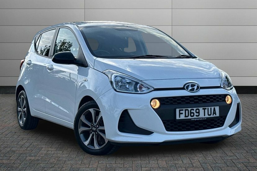 Hyundai I10 1.0 Play Hatchback 67 Ps White