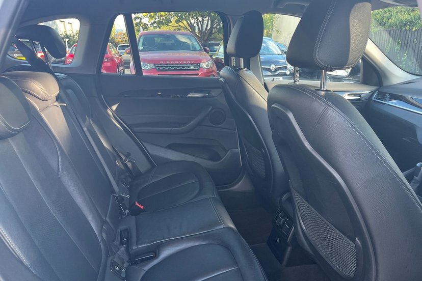 BMW X1 Xdrive 20I M Sport Step Black #13