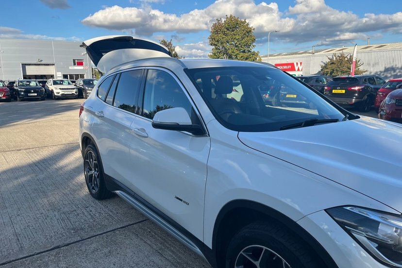 BMW X1 Xdrive 20I M Sport Step Black #15