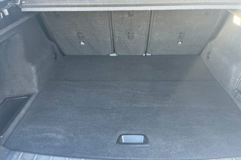 BMW X1 Xdrive 20I M Sport Step Black #9