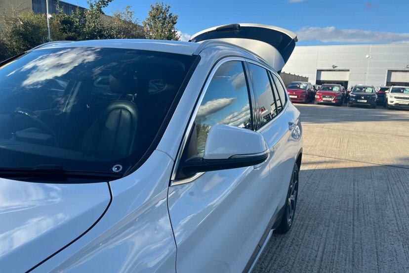 BMW X1 Xdrive 20I M Sport Step Black #18