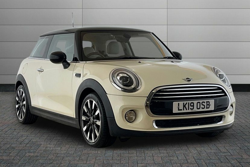 Mini Hatch 1.5 Cooper Exclusive White