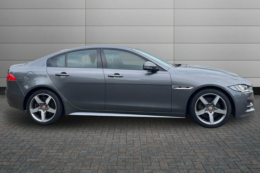 Jaguar XE 2.0I Gpf R-sport Saloon 250 Ps Grey #4