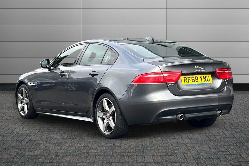 Jaguar XE 2.0I Gpf R-sport Saloon 250 Ps Grey #3