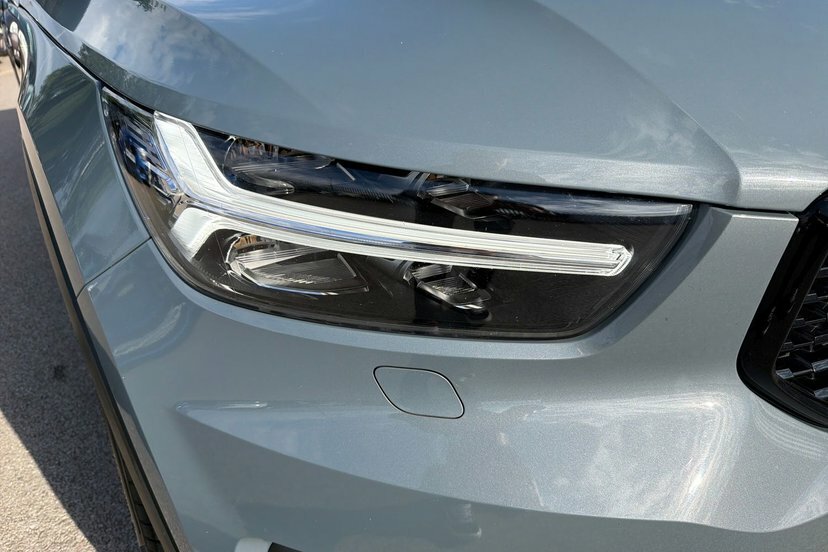 Volvo XC40 2.0 B4p Inscription Pro Awd Blue #13