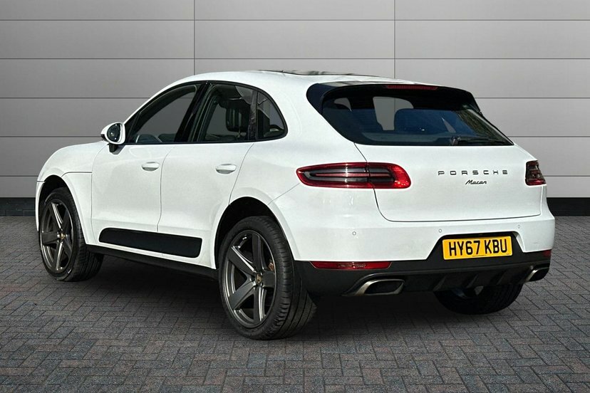 Porsche Macan 2.0T Suv Pdk 4Wd 252 Ps White #3