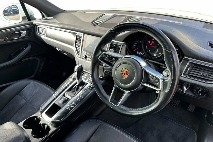 Porsche Macan 2.0T Suv Pdk 4Wd 252 Ps White #6