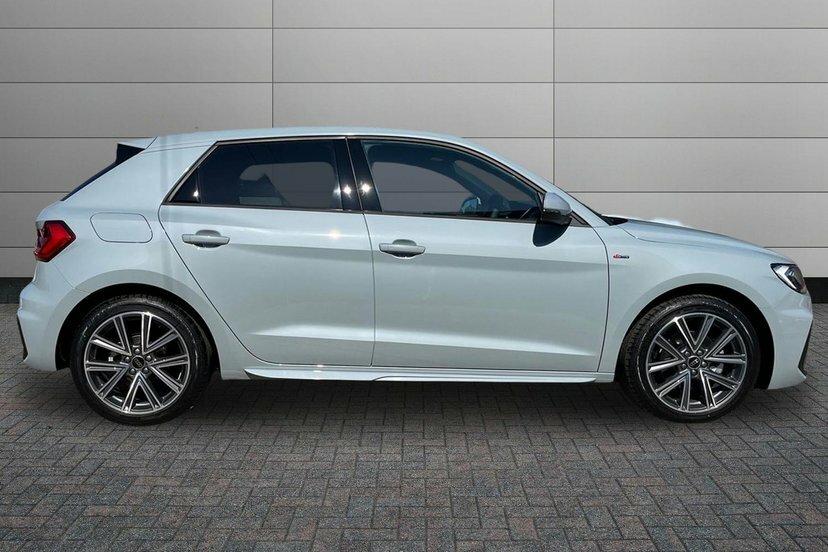 Audi A1 1.5 Tfsi 35 S Line Sportback S Tronic Grey #4