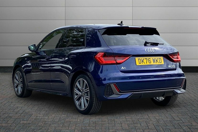 Audi A1 1.5 Tfsi 35 S Line Sportback S Tronic Blue #3