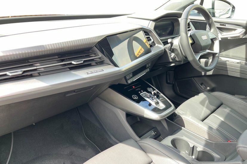 Audi Q4 E Tron 40 Sport Suv 63Kwh 204 Ps Grey #2