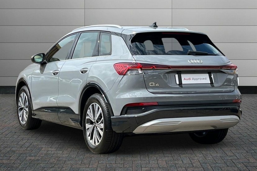 Audi Q4 E Tron 40 Sport Suv 63Kwh 204 Ps Grey #3