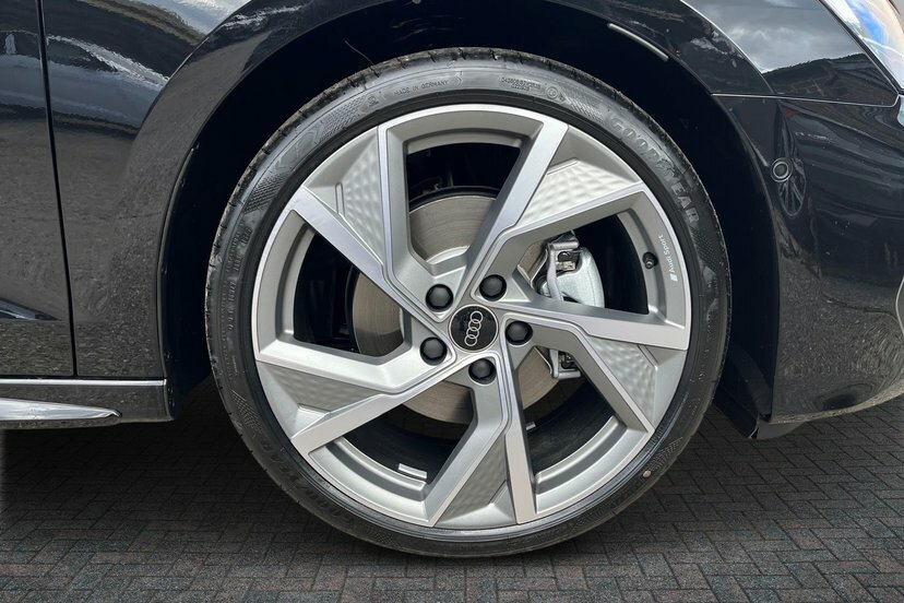 Audi A3 1.5 Tfsi Black Edition Sportback S Tron Black #5