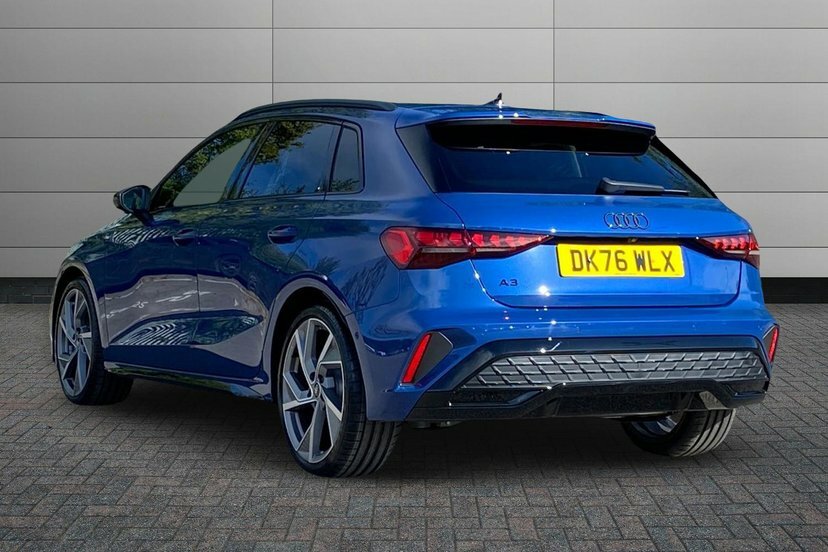 Audi A3 1.5 Tfsi Black Edition Sportback S Tron Blue #3