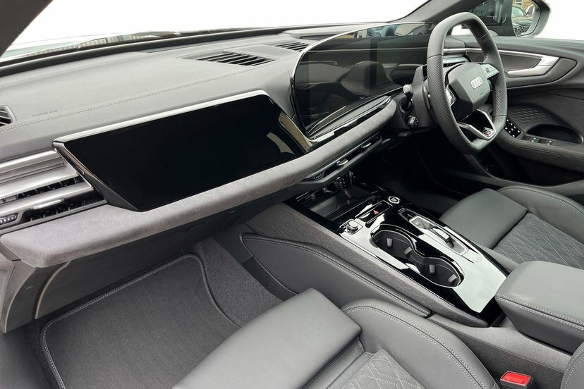 Audi A5 2.0 E-hybrid 25.9Kwh Black Edition Saloon Petr Black #2
