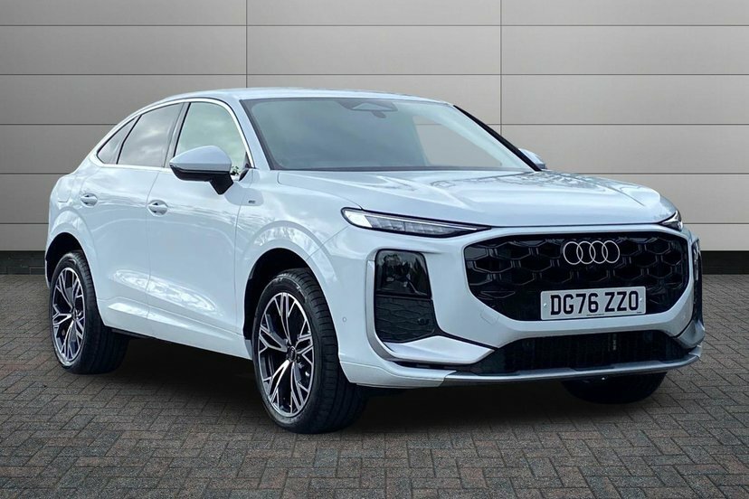 Audi Q3 1.5 E-hybrid S Line Sportback Plug-in H White