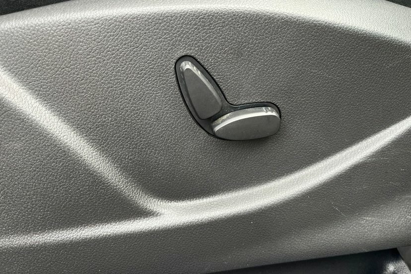 Ford Grand C-Max Grand Zetec Blue #20